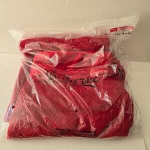 NWT Thirty-One Super Soft Blanket AB88 Red